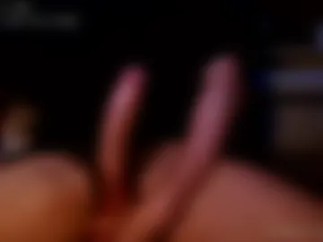 yves_eggormouscock webcam preview