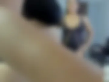 zafina_95 webcam preview