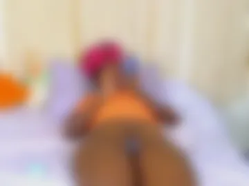 zara_lae webcam preview
