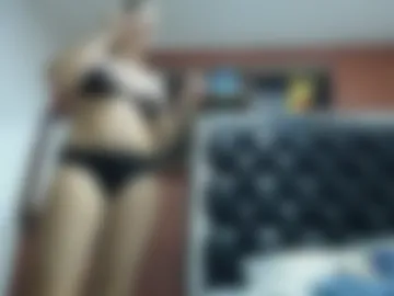 zoe18rd photo 7