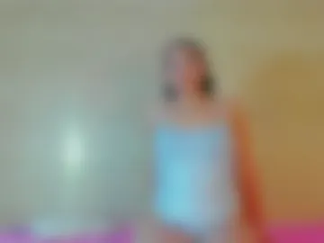 zoe_kiss1 photo 5