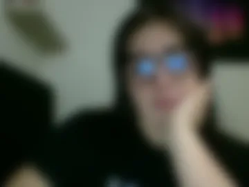 zoe_mill33r live webcam preview