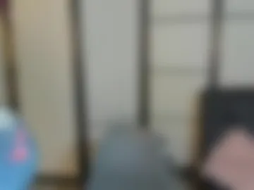 zoeadams8 photo 2
