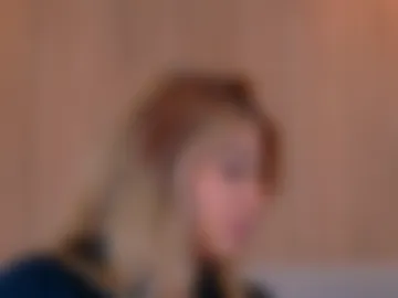 zoehangel photo 3
