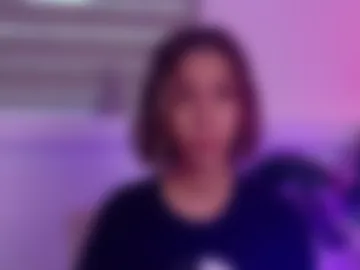 zoeypetit photo 8