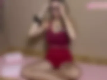 zoeythepinkmask photo 2