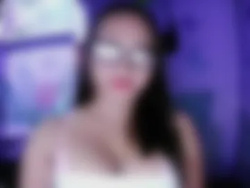 zylia_elisesquirt photo 4